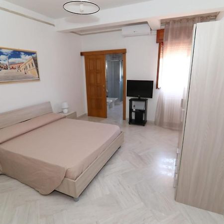 B&B Annunziata Μπρίντιζι Εξωτερικό φωτογραφία